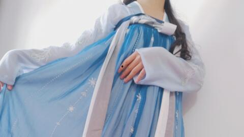 成人襦裙推荐视频,穿越时空的美丽演绎