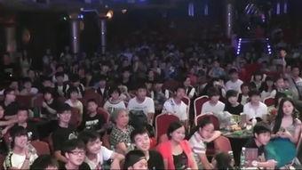 成人街舞演出视频完整,舞动青春风采