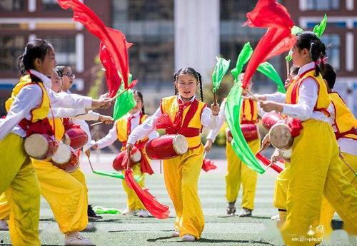 鼓棒成人腰鼓视频,成人风采尽显  第2张